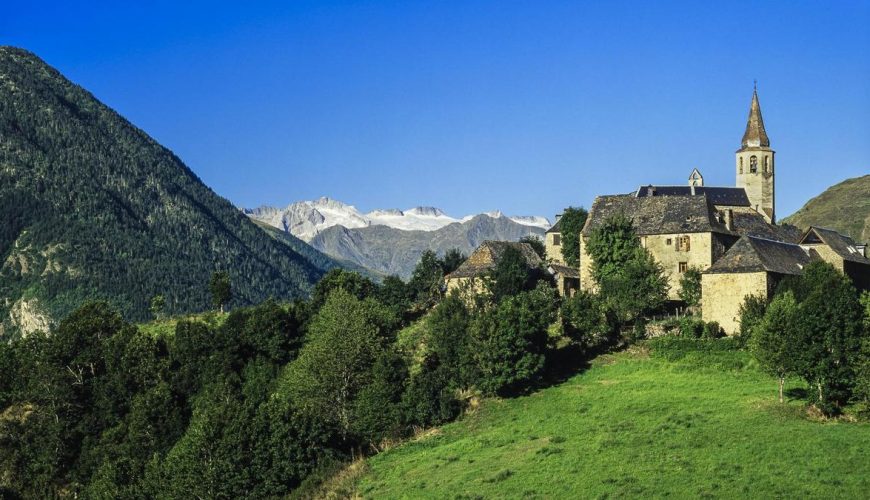 Descubre la belleza del turismo rural en los Pirineos